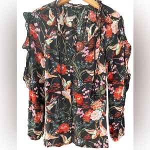 🔥🖤Jessica Simpson boho hippie blouse with cute ties. Beautiful!